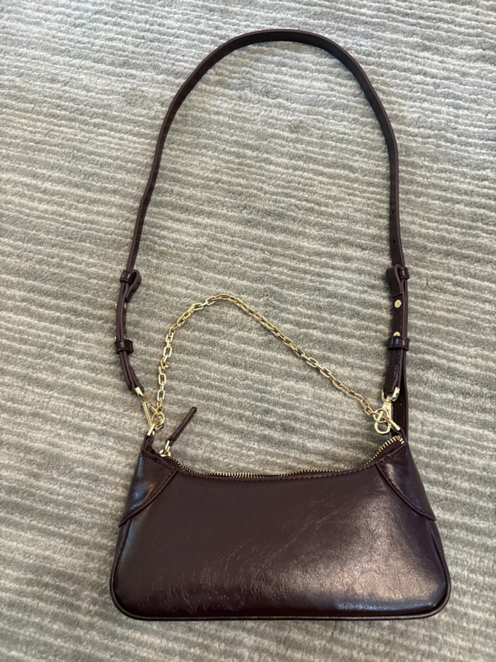 MANGO Leather Shoulder Bag in Dark Burgundy with Gold Chain